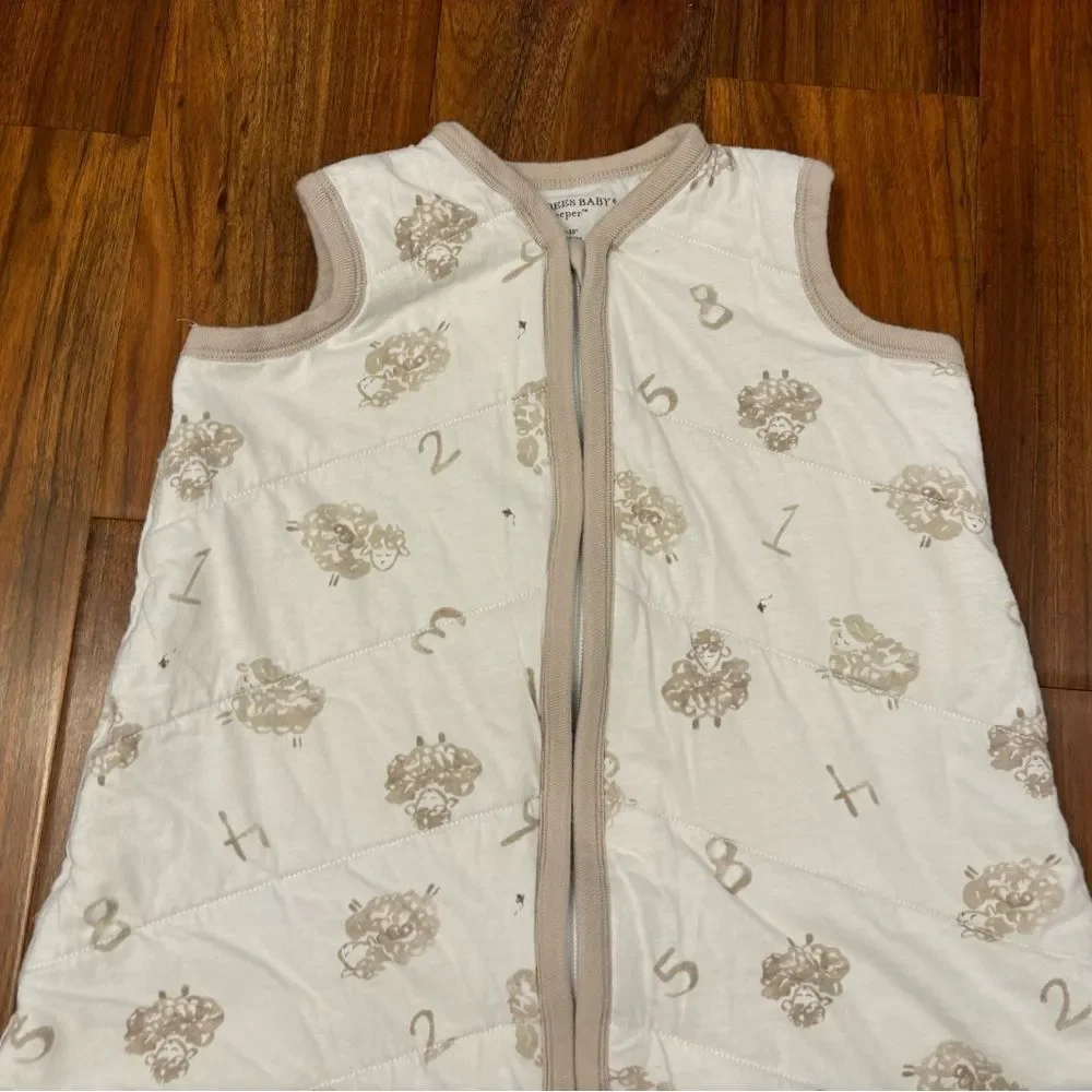 Burt’s Bees Baby white/tan counting sheep sleeveless sleepsack.